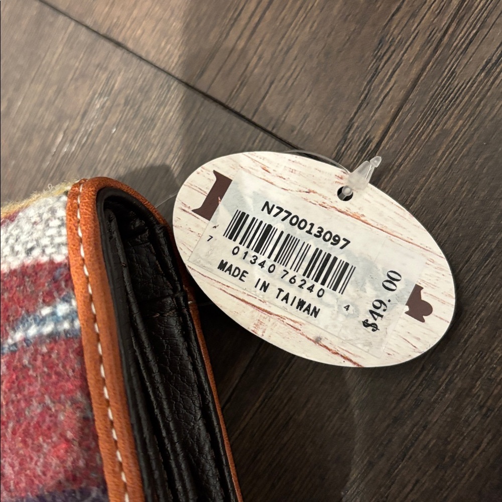 Nocona Embossed Leather Cross Birdie Style Wristlet Southwest Print tri-fold - Picture 15 of 16